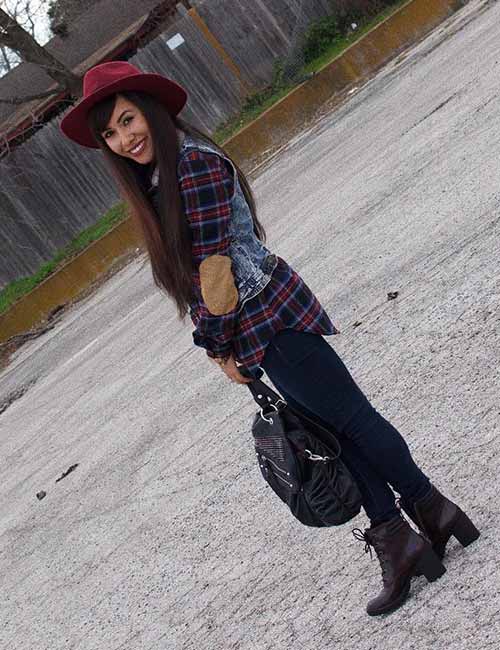 Wear your plaid shirt with boyfriend jeans for a cowboy look