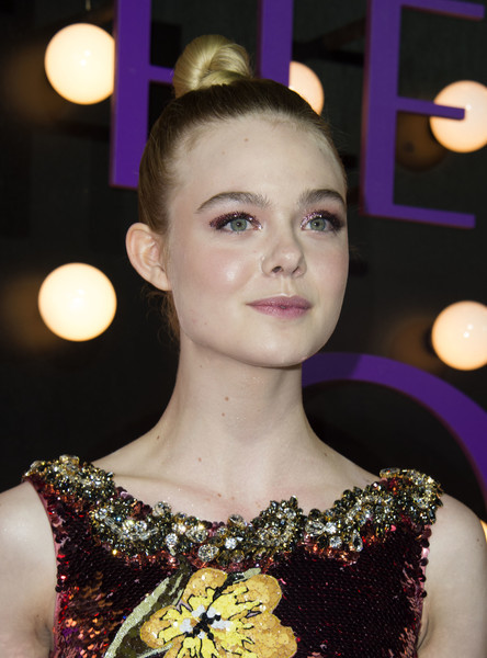 Elle Fanning's glitter eyeshadow was a perfect match to her sequin dress!