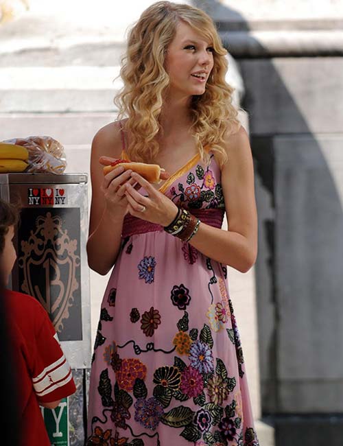 Follow healhty eating habits in the Taylor Swift diet